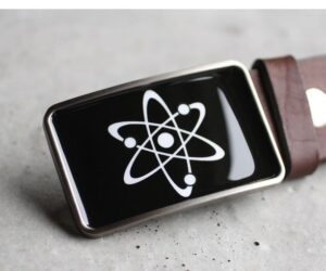 Atom szögletes övcsat (fekete)