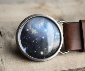 Sötétkék világűr kerek övcsat