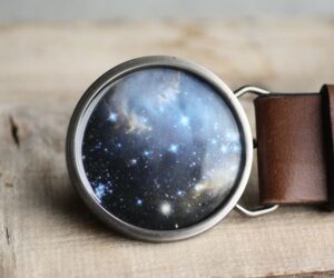 Sötétkék világűr kerek övcsat