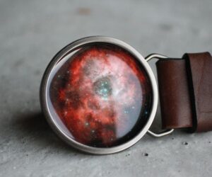 Világűr kerek övcsat (piros)