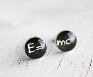 Relativitáselmélet nemesacél fülbevalók (beszúrós)