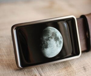 Hold szögletes övcsat