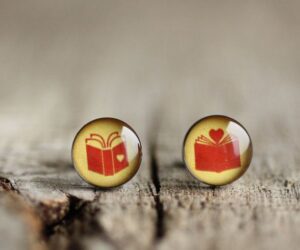 Könyv nemesacél pötty fülbevalók