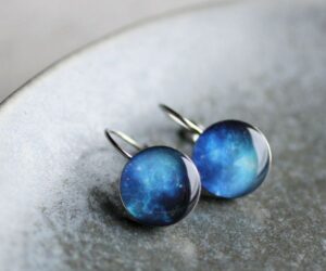 Élénk kék világűr nemesacél függő fülbevalók - Övcsatbolt