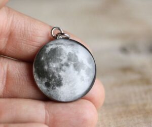 Telihold orvosi acél medál, 2 MÉRET